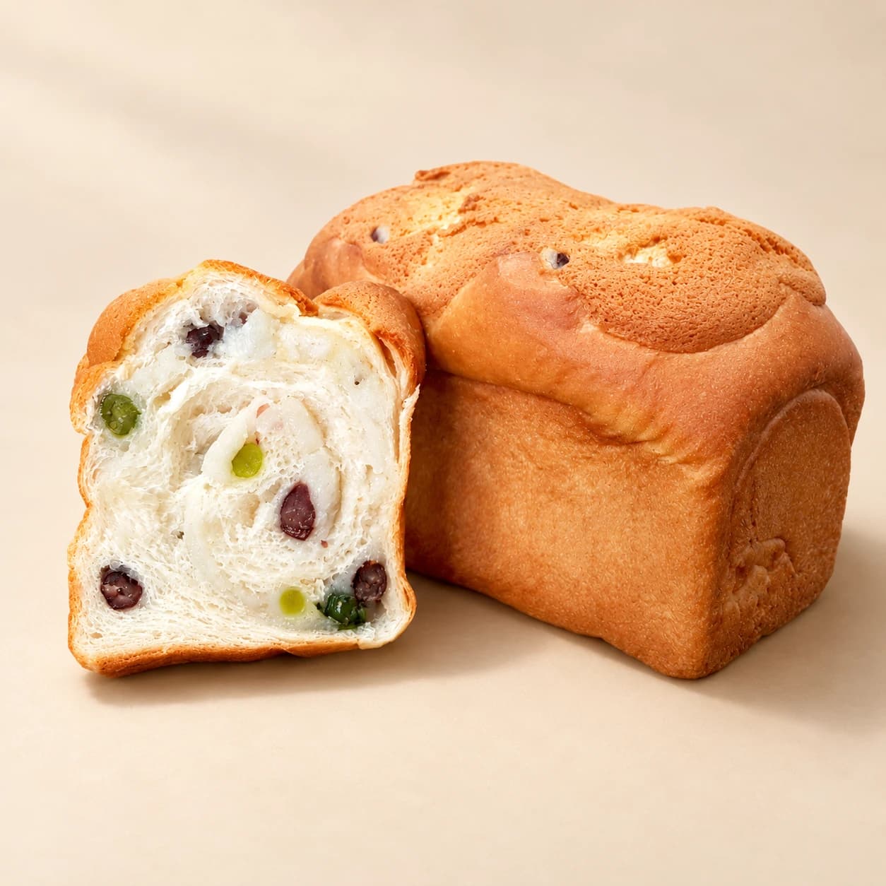 Sweet Rice White Loaf with Beans 팥배기 찹쌀식빵, image 1